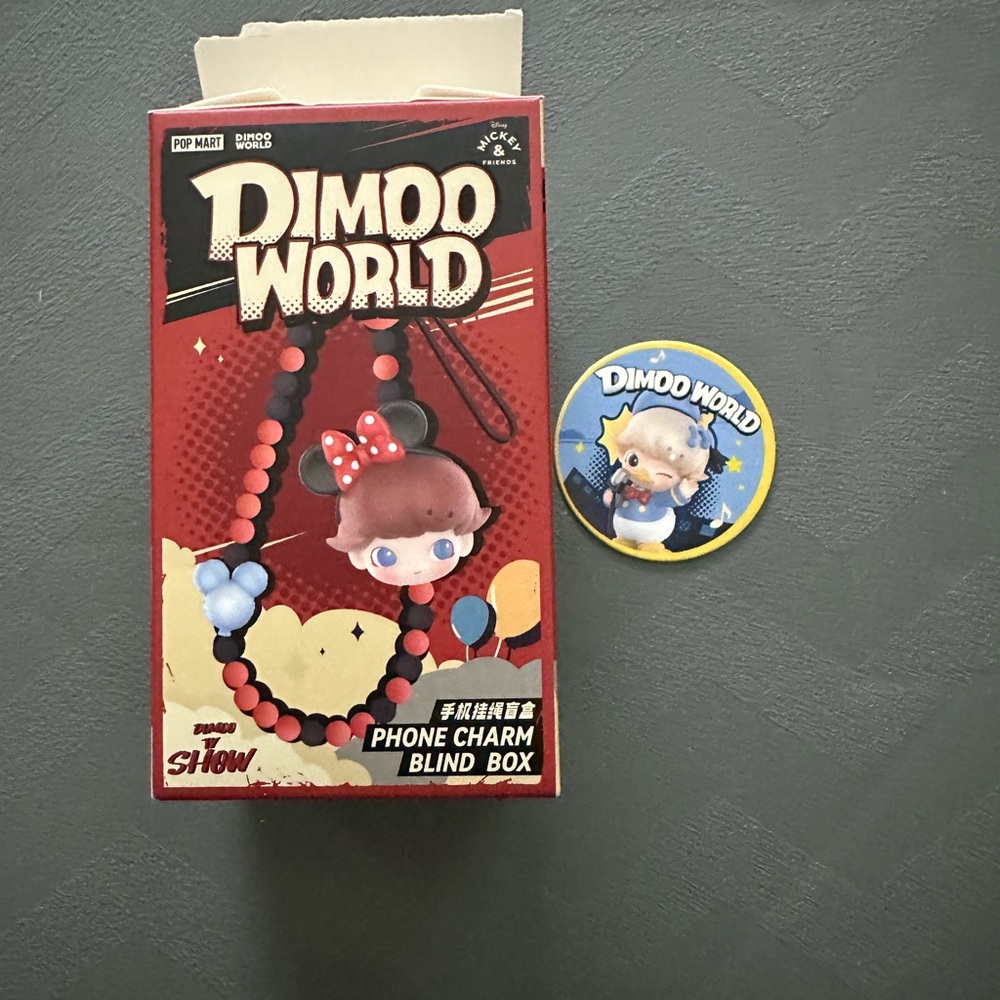 Dimoo World Phone Charm - Donald Duck’s Singing